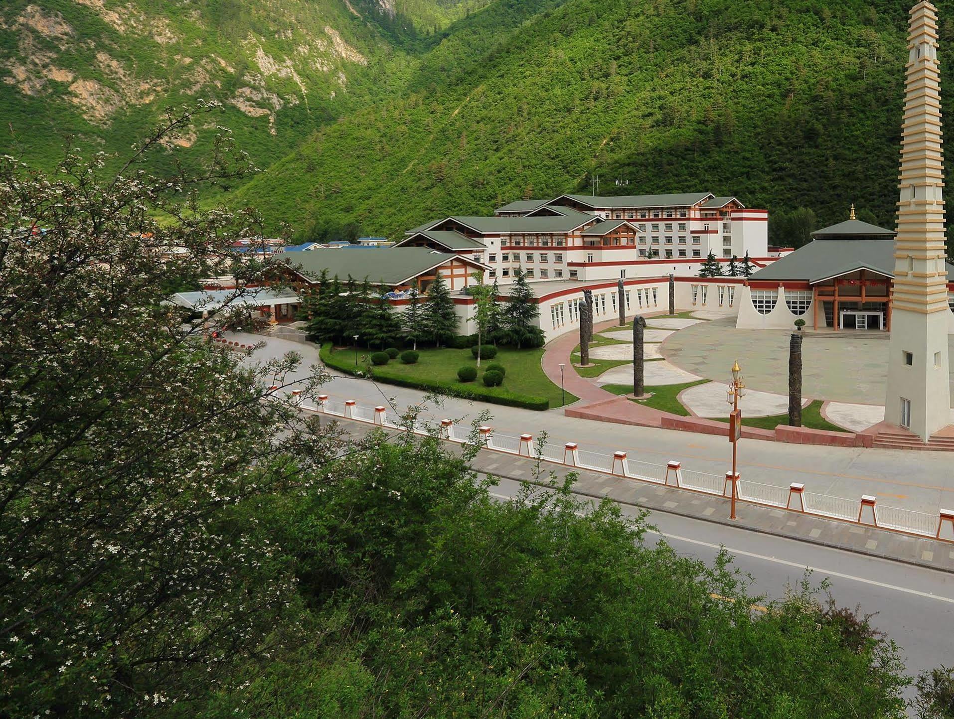 Sheraton Jiuzhaigou Resort Exterior foto